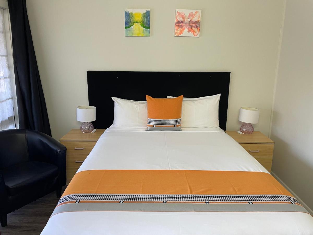 Highway Motor Inn Taree Exteriör bild
